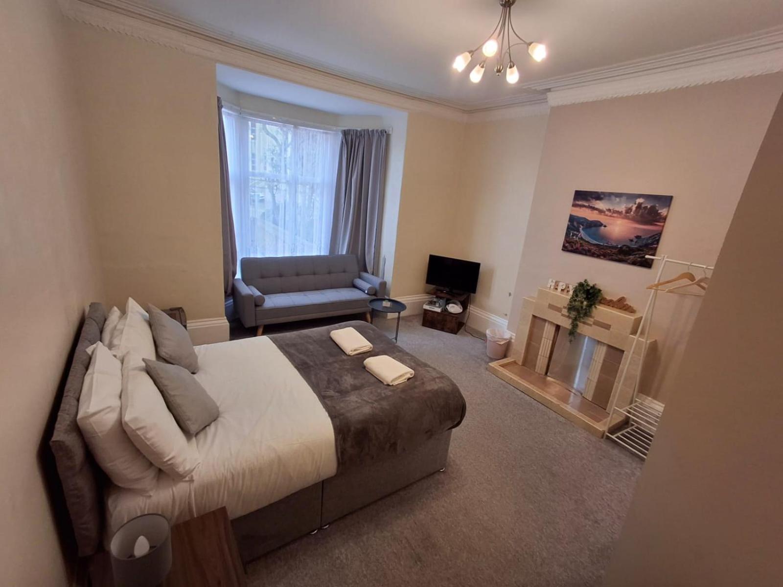 Inn By The Sea, Portsmouth - En Suite Rooms With Or Without Sea View, Onsite Ev 22Kw Eksteriør bilde