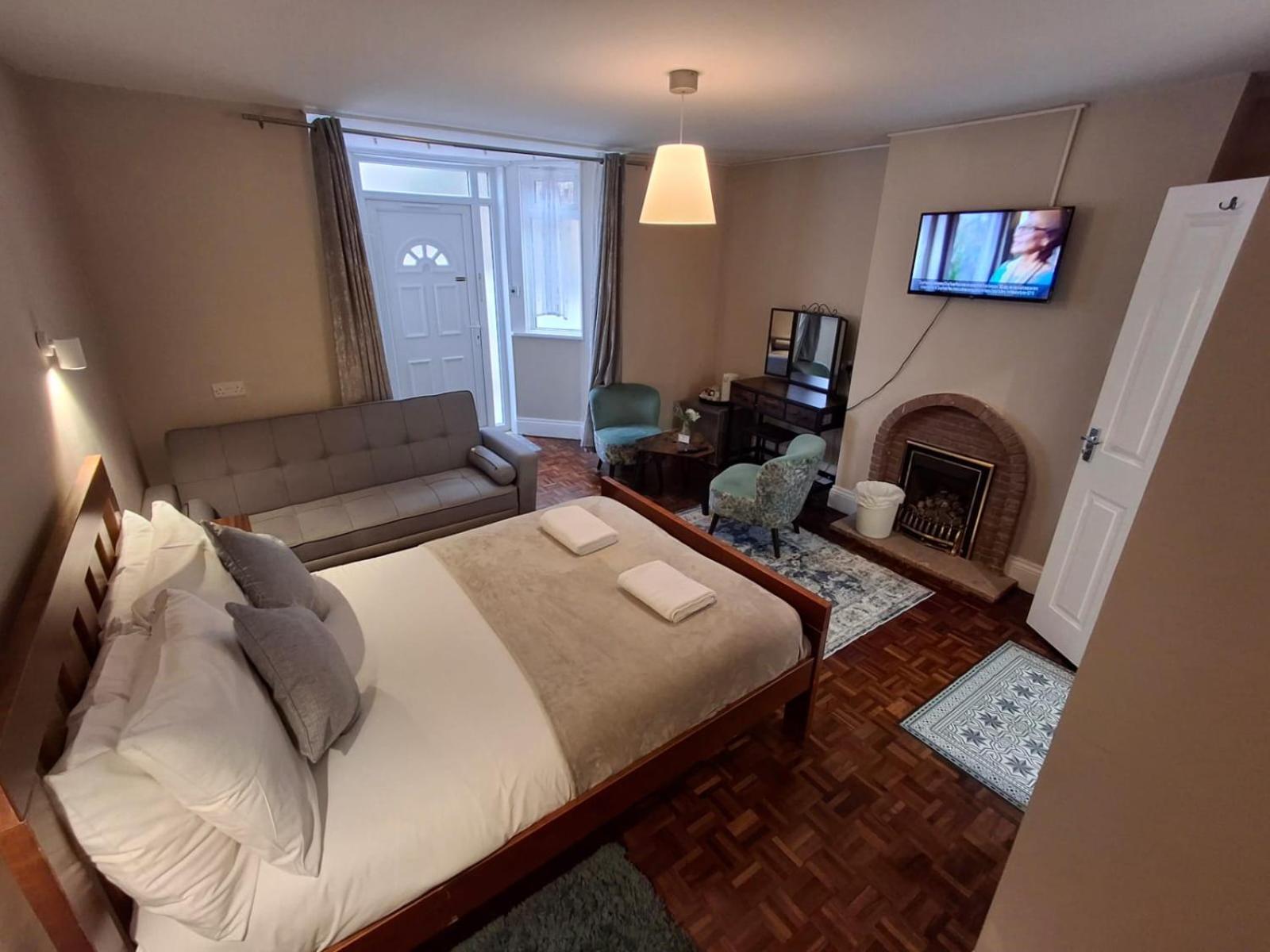 Inn By The Sea, Portsmouth - En Suite Rooms With Or Without Sea View, Onsite Ev 22Kw Eksteriør bilde
